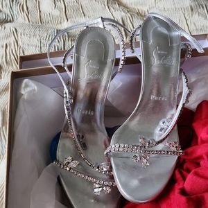 I can't fit that well. Only wear them 2x.